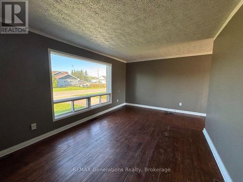 31 Brooks Street, Manitouwadge, ON 