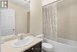 4 pc bath upper level - 