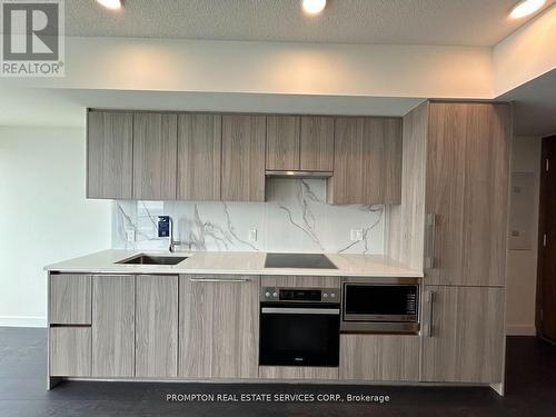 5212 - 1 CONCORD CITYPLACE WAY , Toronto, Ontario M5V 0X3 3