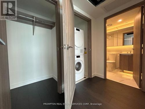 5212 - 1 CONCORD CITYPLACE WAY , Toronto, Ontario M5V 0X3 4
