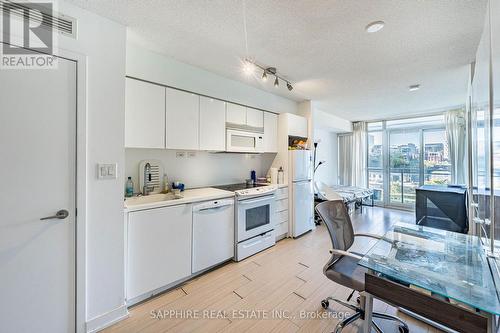 541 - 15 Iceboat Terrace, Toronto, ON 
