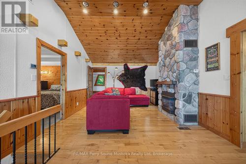 24 Deer Point Road, Seguin, ON 