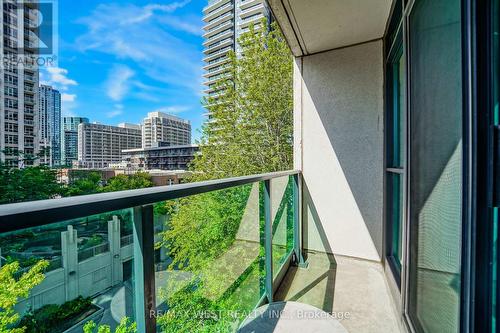 522 - 600 Fleet Street, Toronto, ON 