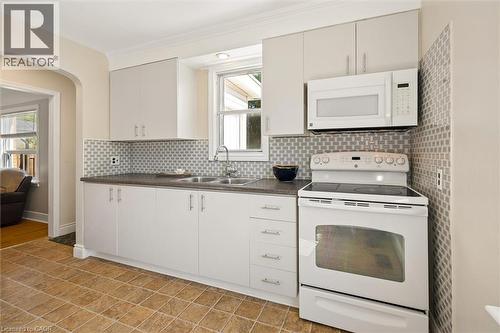 490 East Avenue, Kitchener, ON 
