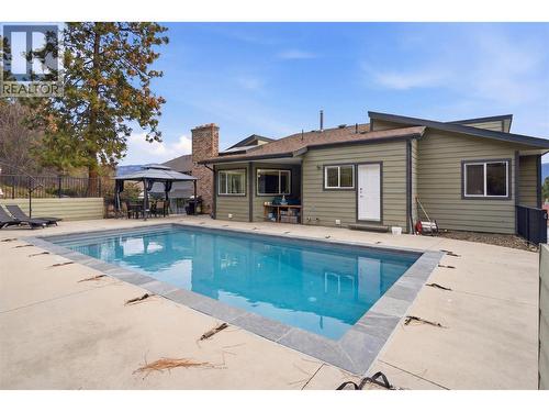 2218 Omineca Place, Kelowna, BC 