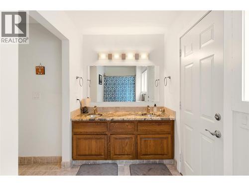 2218 Omineca Place, Kelowna, BC 