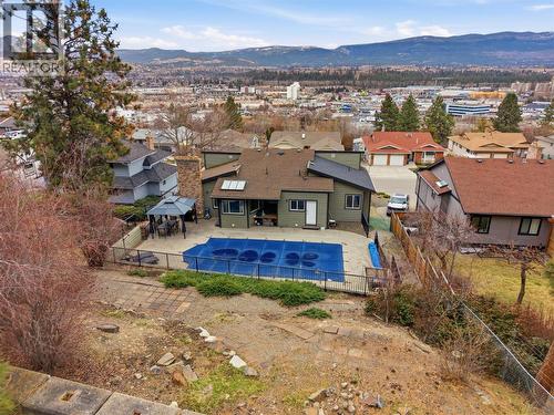 2218 Omineca Place, Kelowna, BC 