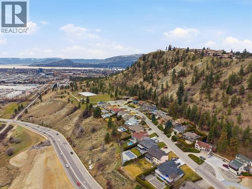 2218 Omineca Place, Kelowna, BC 