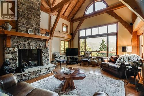 9233 31 Highway, Kaslo, BC 