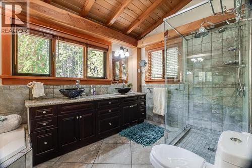 9233 31 Highway, Kaslo, BC 