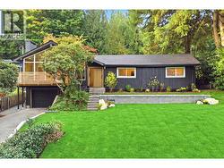 4646 COVE CLIFF ROAD North Vancouver, BC V7G 1H6