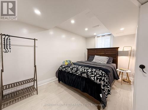 12 Giles Court, Whitby, ON 