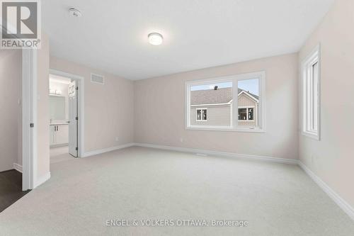 182 Ryan Reynolds Way, Ottawa, ON 