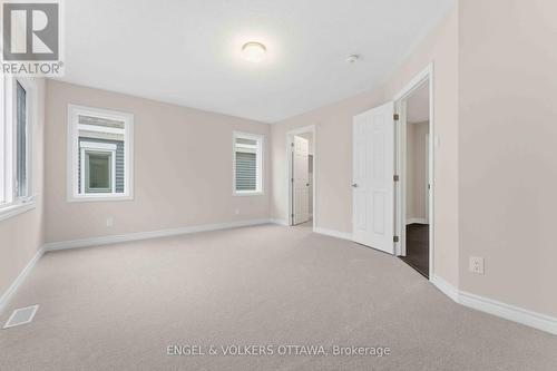 182 Ryan Reynolds Way, Ottawa, ON 