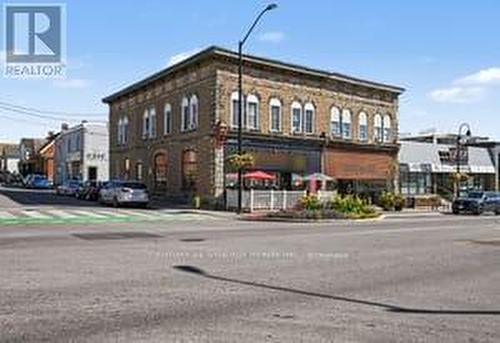27 Beckwith Street N, Smiths Falls, ON 