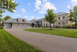 14571 WARDEN AVENUE Whitchurch-Stouffville, ON L4A 3V7