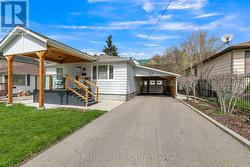 245 ELMWOOD AVENUE Richmond Hill, ON L4C 1L3