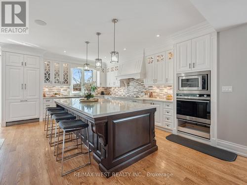 5 Paula Boulevard, Toronto, ON 