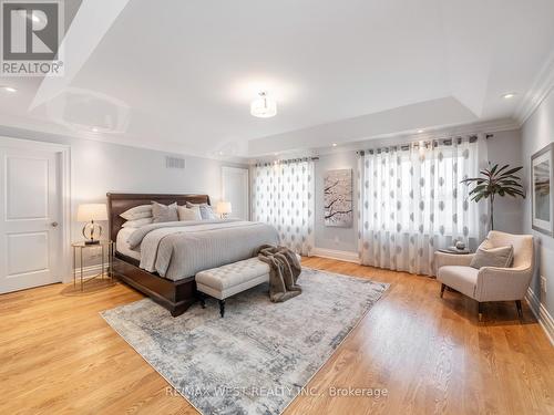 5 Paula Boulevard, Toronto, ON 