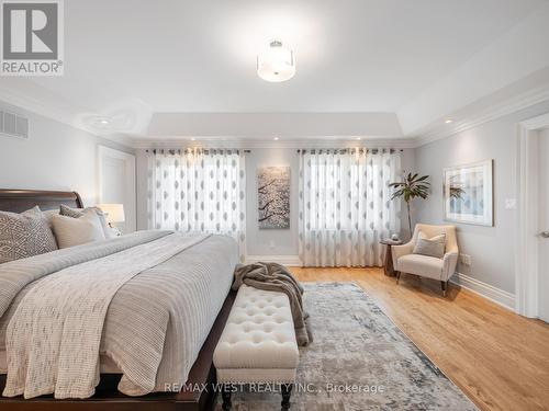 5 Paula Boulevard, Toronto, ON 