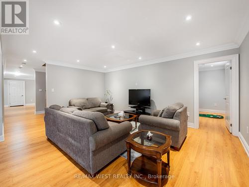 5 Paula Boulevard, Toronto, ON 