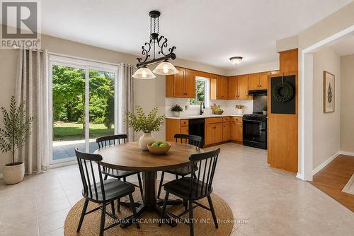 Virtually staged - 121 First Road W, Hamilton, ON 