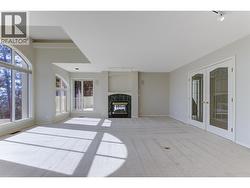 Private living room with outstanding views! - 
