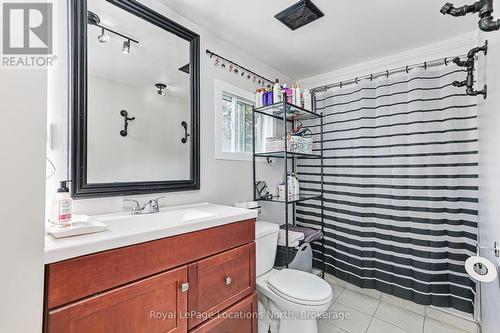 Upper Level 4 pc bathroom - 7440 Highway # 26 Highway, Clearview (Stayner), ON 