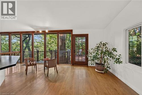2 Helen Street, Dundas, ON 