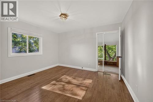 2 Helen Street, Dundas, ON 