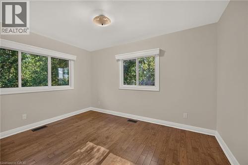 2 Helen Street, Dundas, ON 