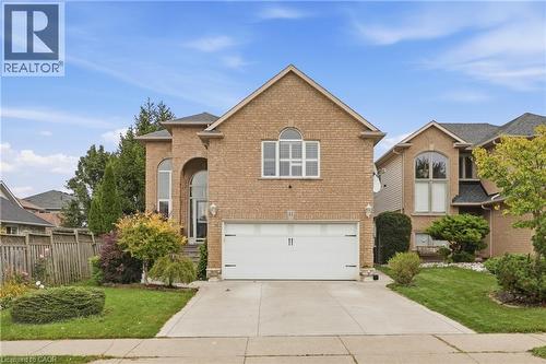 11 Redtail Crescent, Hamilton, ON 
