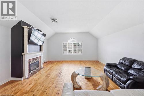 11 Redtail Crescent, Hamilton, ON 
