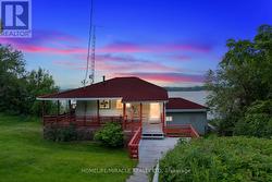 11278 LOYALIST PARKWAY Prince Edward County, ON K0K 2T0