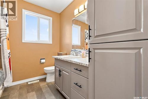 1109 Lillooet Street W, Moose Jaw, SK 