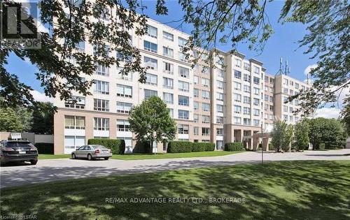 305 - 1510 RICHMOND STREET , London North (North G), Ontario N6G 4V2 2