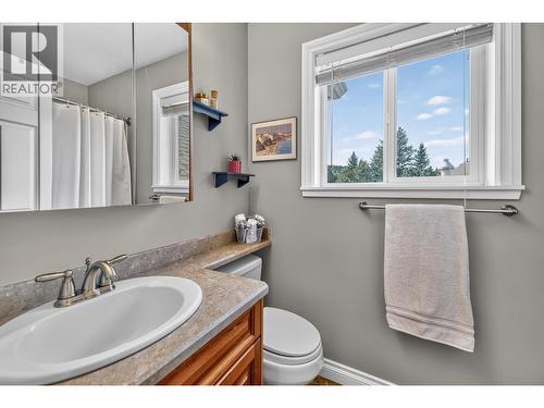 939 Fraser Avenue, 100 Mile House, BC 