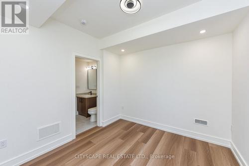 954 Fourth Street, Mississauga, ON - Indoor Photo Showing Other Room
