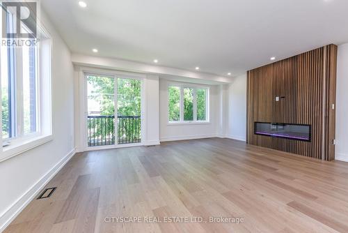 956 Fourth Street, Mississauga, ON - Indoor Photo Showing Other Room