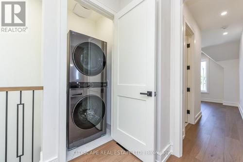956 Fourth Street, Mississauga, ON - Indoor Photo Showing Laundry Room