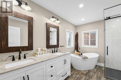 2191 Coldwater Street, Burlington, ON - Indoor Photo Showing Bathroom