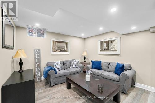 2191 Coldwater Street, Burlington, ON - Indoor