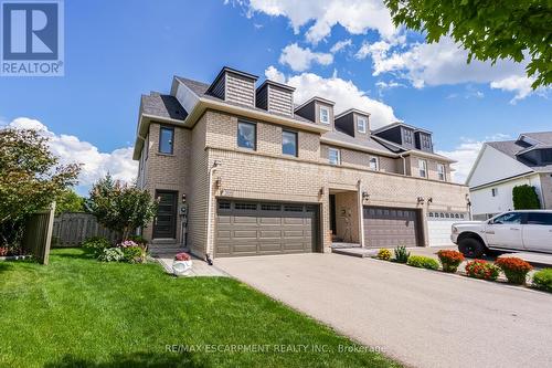 2125 WHITE DOVE CIRCLE  Oakville, ON L6M 3R6