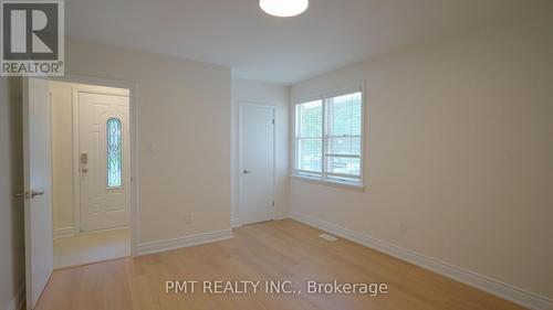 143 Elgin Crescent, Waterloo, ON - Indoor Photo Showing Other Room