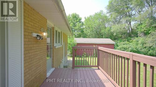 143 Elgin Crescent, Waterloo, ON - Outdoor With Exterior