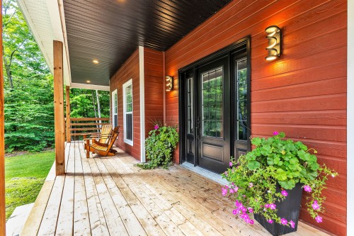 Front of Structure - 16 Ch. De La Perdrix, Val-Des-Monts, QC - Outdoor With Deck Patio Veranda With Exterior