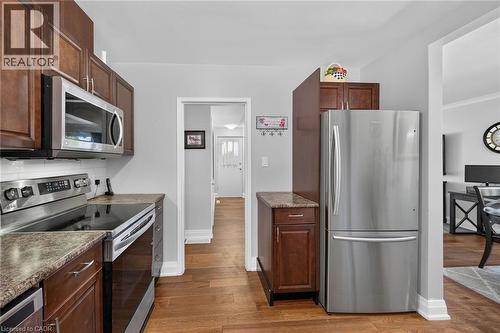 89 Wise Crescent, Hamilton, ON - Indoor Photo Showing Kitchen With Stainless Steel Kitchen