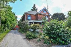 2074 GOVERNORS ROAD  Hamilton, ON L0R 1J0