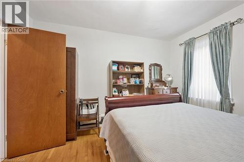 1873 Main Street E, Hamilton, ON - Indoor Photo Showing Bedroom