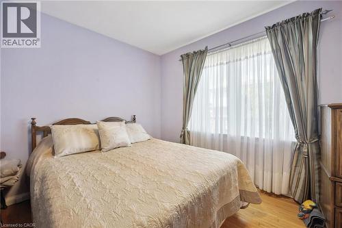 1873 Main Street E, Hamilton, ON - Indoor Photo Showing Bedroom